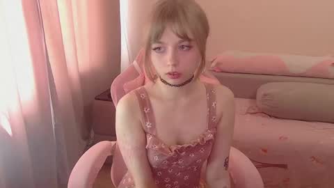 Snapshot of olivia_grr chatting on 07/11/26, 12:08 Olivia online show from 07/11/26, 12:08