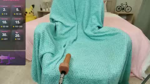 Olivia Hi guys Follow me  online show from 11/24/25, 12:10