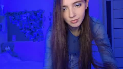 olivia_lily online show from 03/28/26, 07:46