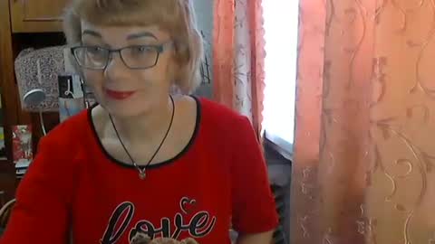 Olivia Mia online show from 03/30/26, 06:03