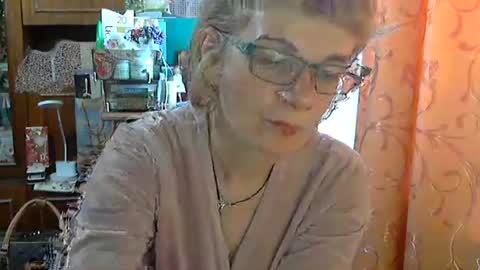 Olivia Mia online show from 04/17/26, 10:18