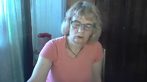 Snapshot of olivia_mia25 chatting on 07/03/26, 08:21 Olivia Mia online show from 07/03/26, 08:21