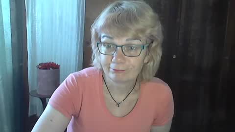 Snapshot of olivia_mia25 chatting on 07/08/26, 08:41 Olivia Mia online show from 07/08/26, 08:41