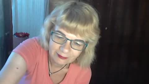 Snapshot of olivia_mia25 chatting on 07/22/26, 10:29 Olivia Mia online show from 07/22/26, 10:29