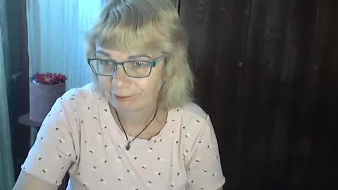 Snapshot of olivia_mia25 chatting on 07/23/26, 10:13 Olivia Mia online show from 07/23/26, 10:13