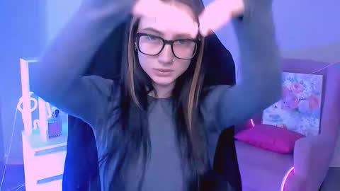 Snapshot of olivia_norton_ chatting on 09/09/25, 09:53 olivia_norton_ online show from 09/09/25, 09:53