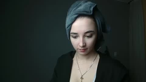 Olivia online show from 02/05/25, 08:46