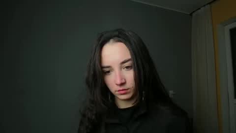 Olivia online show from 02/11/25, 09:46