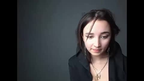 Olivia online show from 03/04/25, 04:09