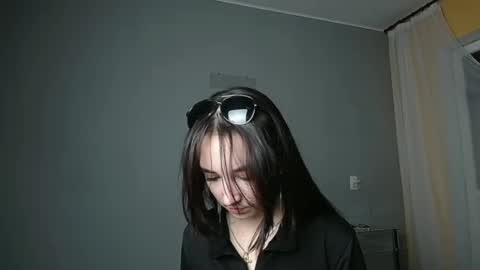 Olivia online show from 03/06/25, 06:37