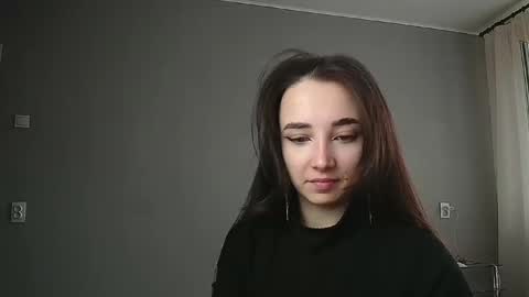 Olivia online show from 03/11/25, 01:23