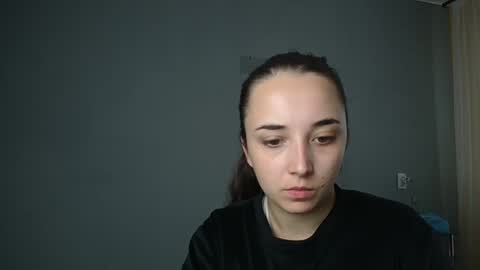 Olivia online show from 09/19/25, 10:05