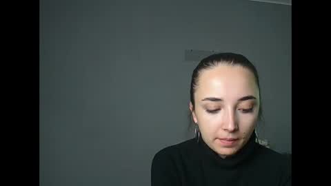 Olivia online show from 09/26/25, 09:57