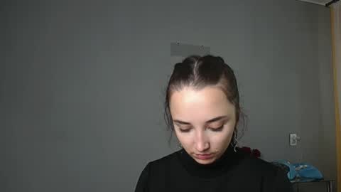 Olivia online show from 10/12/25, 10:03