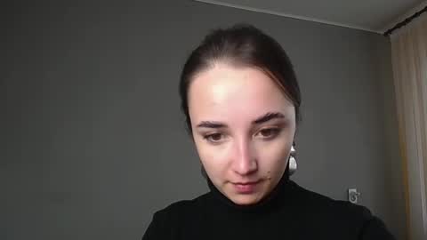 Olivia online show from 04/19/26, 03:11