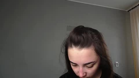 Olivia online show from 04/28/26, 07:35