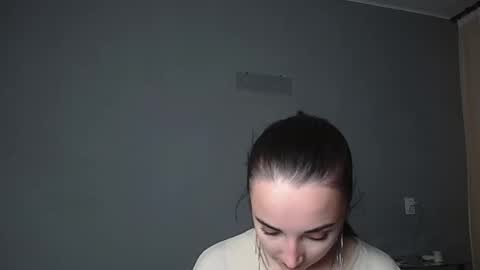 Snapshot of olivia_oliv chatting on 05/23/26, 06:12 Olivia online show from 05/23/26, 06:12
