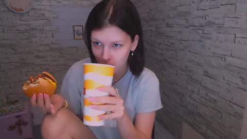 Olivia online show from 12/15/24, 12:17