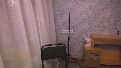 Olivia online show from 12/18/24, 11:56