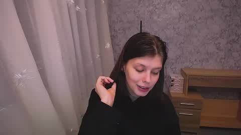 Olivia online show from 01/05/25, 07:49