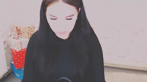 Olivia online show from 02/13/25, 02:20