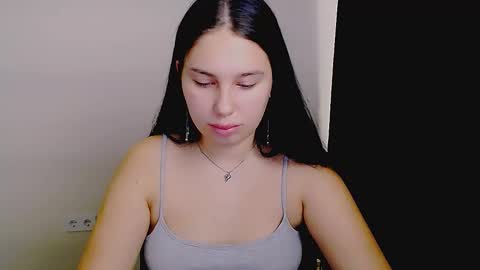 Olivia online show from 09/13/25, 02:55