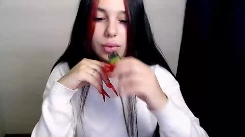 Olivia online show from 10/27/25, 05:00