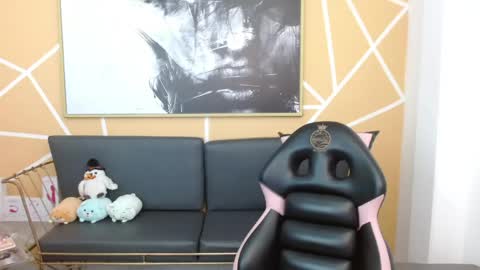 Olivia online show from 05/07/26, 08:14
