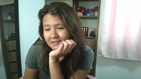 Snapshot of olivia_watson_ chatting on 09/13/25, 02:17 Olivia online show from 09/13/25, 02:17