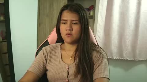 Snapshot of olivia_watson_ chatting on 09/25/25, 12:53 Olivia online show from 09/25/25, 12:53