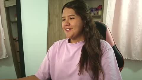 Snapshot of olivia_watson_ chatting on 10/02/25, 12:12 Olivia online show from 10/02/25, 12:12