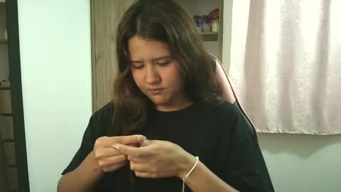 Snapshot of olivia_watson_ chatting on 10/17/25, 12:30 Olivia online show from 10/17/25, 12:30