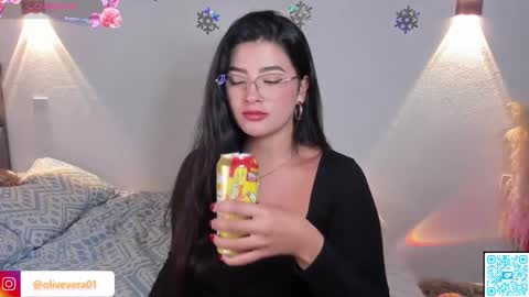 Snapshot of olivia_wiston chatting on 12/24/24, 07:28 Olivia   40 off online show from 12/24/24, 07:28