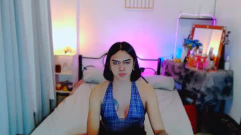 Snapshot of olivia_xxo chatting on 07/28/26, 04:39 olivia_xxo online show from 07/28/26, 04:39