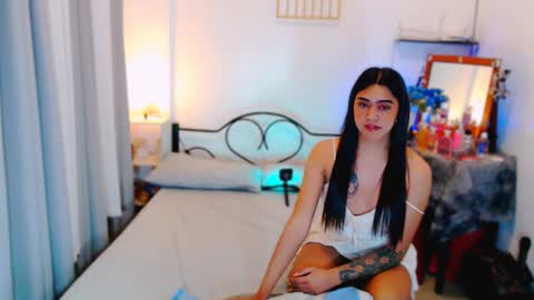 Snapshot of olivia_xxo chatting on 07/30/26, 11:53 olivia_xxo online show from 07/30/26, 11:53