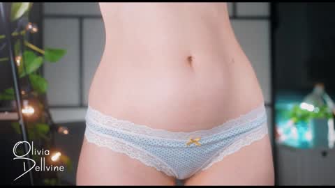 Snapshot of oliviadellvine chatting on 01/25/25, 01:43 Olivia online show from 01/25/25, 01:43