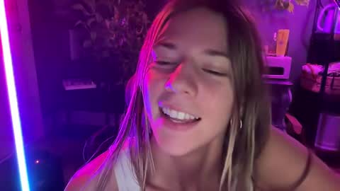 Olivia online show from 01/10/25, 08:07