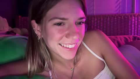 Olivia online show from 01/28/25, 07:32