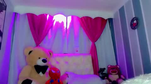 oliviahot01 online show from 03/13/26, 03:57