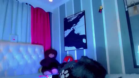 oliviahot01 online show from 04/14/26, 02:06