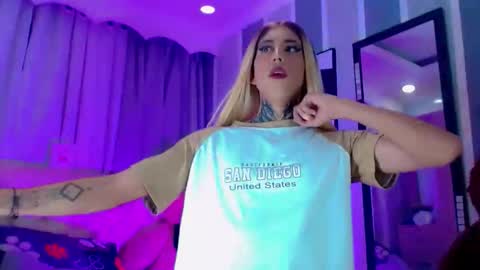 oliviahot01 online show from 06/05/26, 01:56