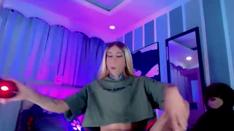 oliviahot01 online show from 06/06/26, 01:11