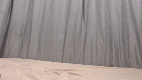 oliviajohnson20 online show from 12/05/24, 03:04