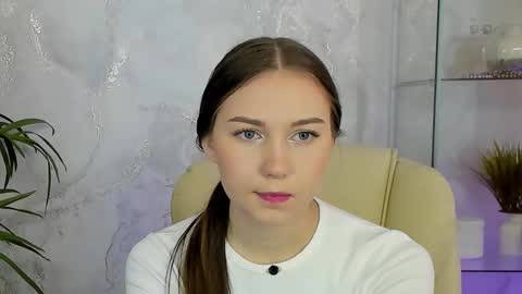 Snapshot of olivialangs chatting on 03/04/26, 10:54 olivialangs online show from 03/04/26, 10:54