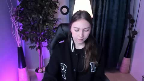 Snapshot of olivialangs chatting on 03/06/26, 11:39 olivialangs online show from 03/06/26, 11:39