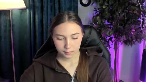 olivialangs online show from 03/19/26, 12:53