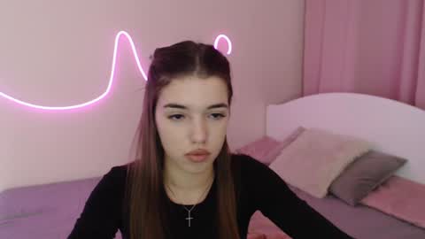 Olivia online show from 12/19/24, 10:32