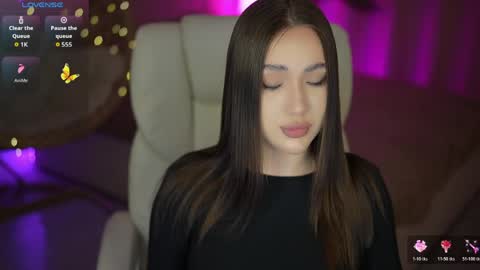 Snapshot of oliviamoore_ chatting on 05/10/26, 06:46 Olivia online show from 05/10/26, 06:46