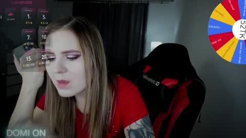 Snapshot of oliviamunk chatting on 01/06/25, 06:47 . online show from 01/06/25, 06:47