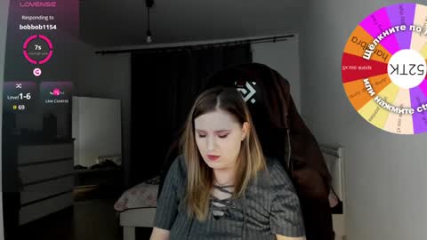 Snapshot of oliviamunk chatting on 01/13/25, 06:38 . online show from 01/13/25, 06:38